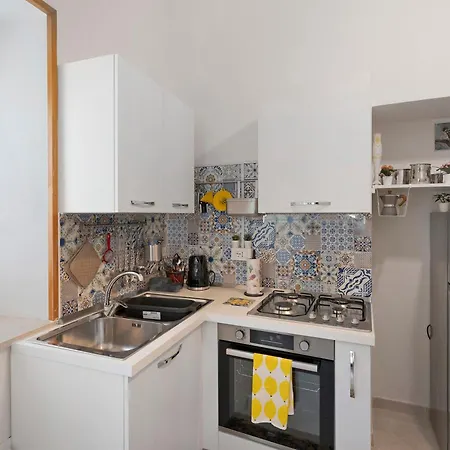 La Casa Di Annarella * Furore